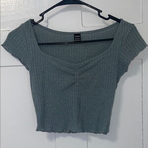 SHEIN Green Ribbed Crop Top